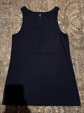 GAP Women’s Dark Navy Scoop Neck Tank - XL